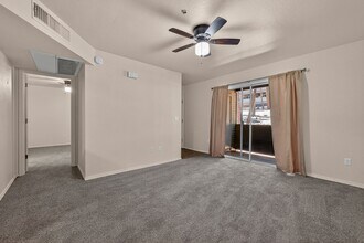 Building Photo - Move-In Ready 2-Bed Condo in The Arbors