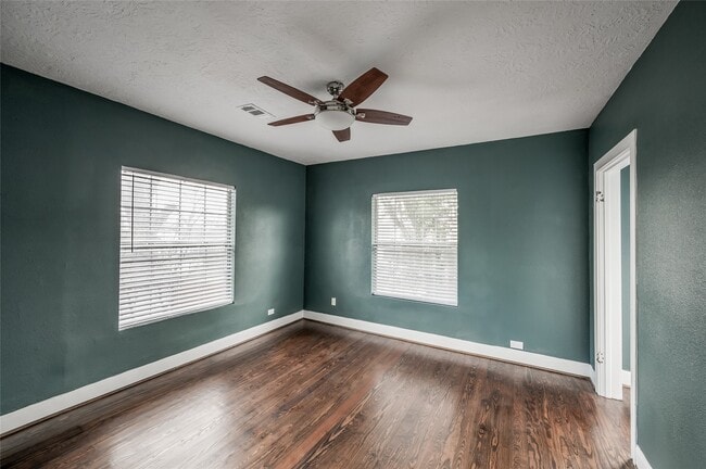 Building Photo - 4204 Lovejoy St