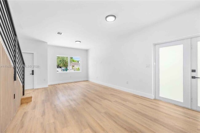 Building Photo - 2121 NW 45th St