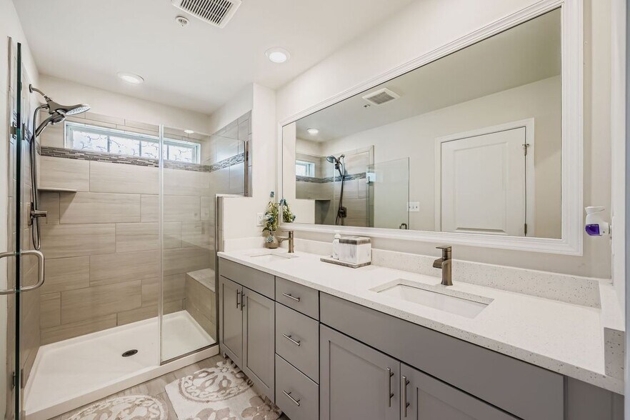 Building Photo - 7588 Warburg Way