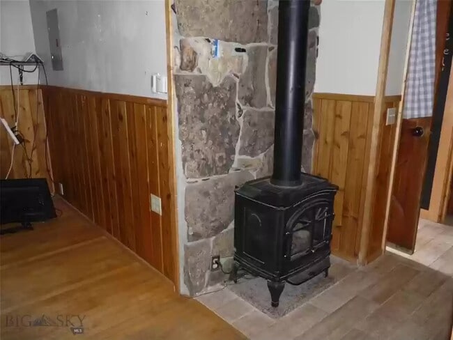 Building Photo - 63831 Gallatin Rd