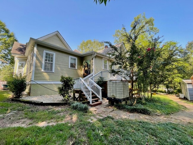 Building Photo - Historic District - Opelika