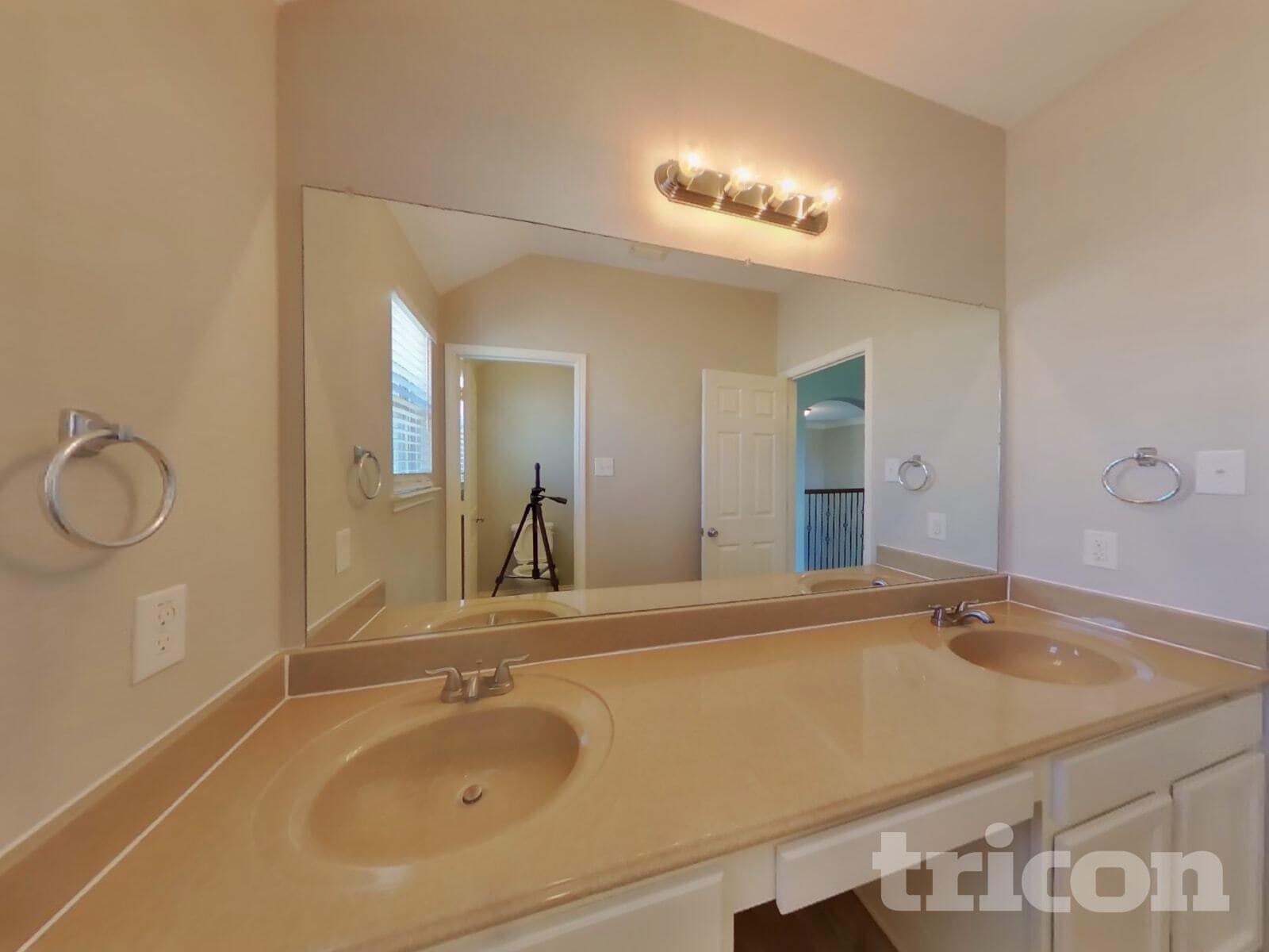 Building Photo - 2304 Eppright Dr