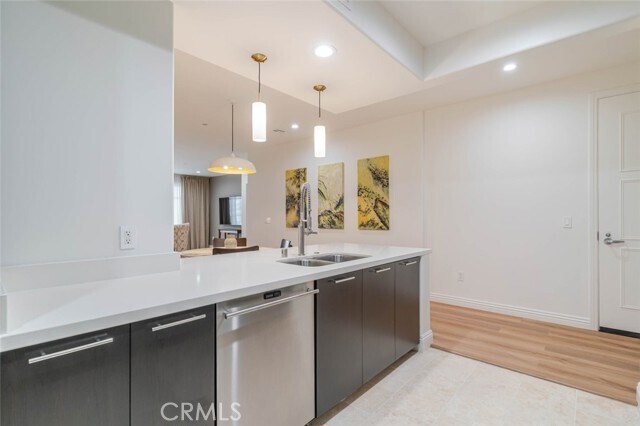 Building Photo - 352 Caruso Ave