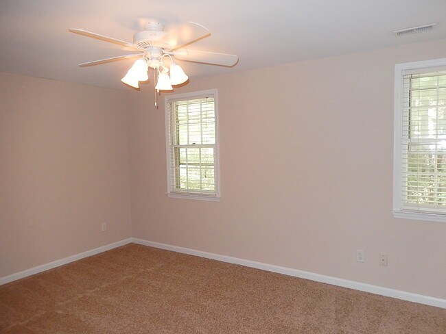 Building Photo - 1302 Dylan Heath Ct