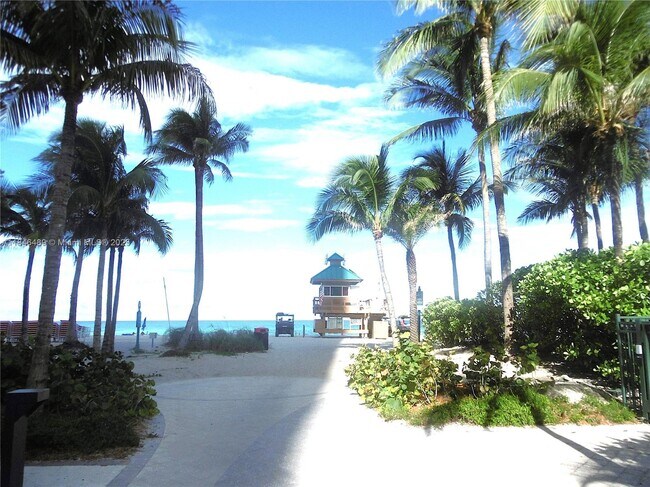 Building Photo - 17800 Atlantic Blvd