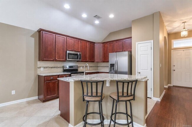Building Photo - 3712 Claiborne Cir