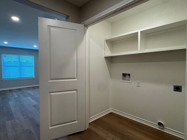 Building Photo - 14574 CR 2191