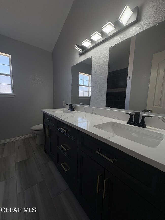 Building Photo - 3129 Tierra Agave Dr