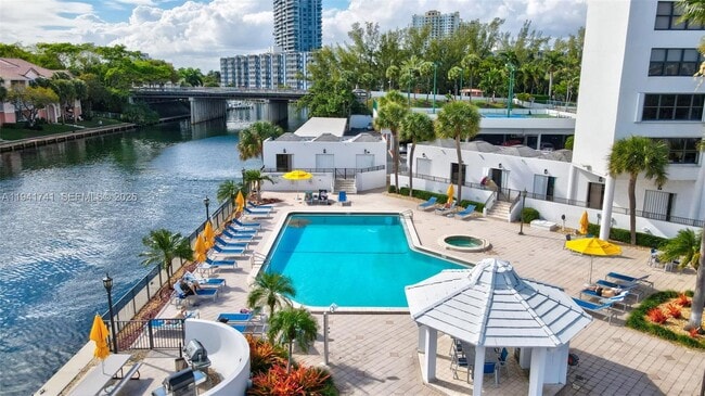 Building Photo - 300 Three Islands Boulevard