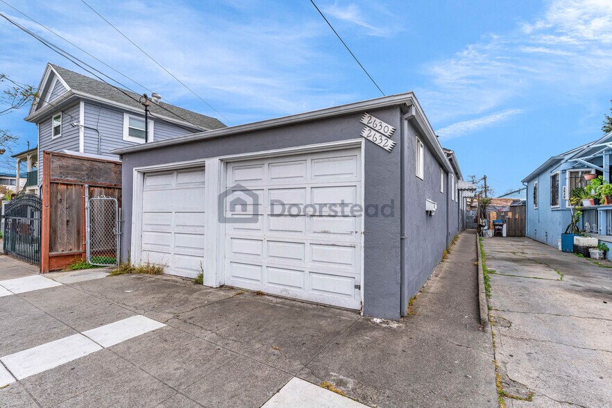 Building Photo - 2632 38th Ave