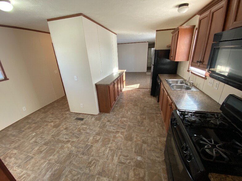 Building Photo - 1863 Collins Ct