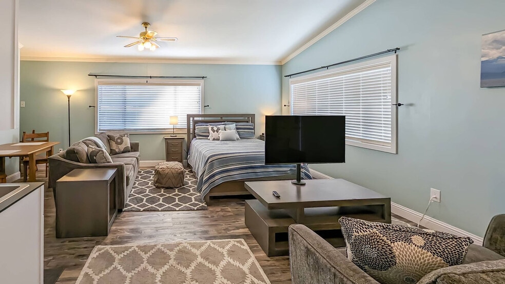 Building Photo - 918 S G St