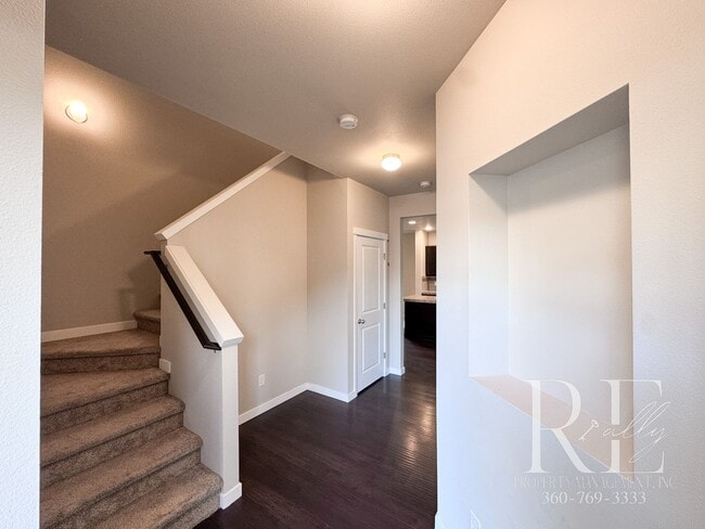 Building Photo - Effortless Elegance in Caldart Heights, Poulsbo