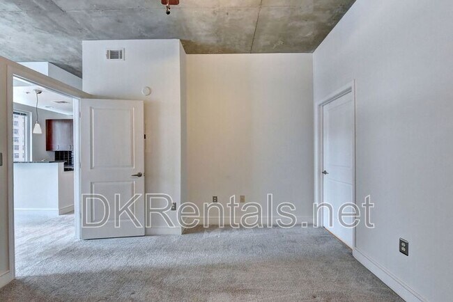 Building Photo - 44 Peachtree Pl NE