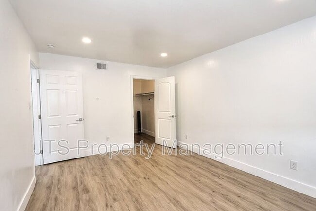 Building Photo - 10524 Croetto Way