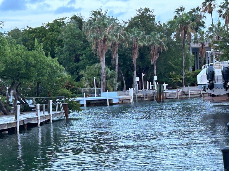 Canal with ocean access around the corner - 196 Lorelane Pl