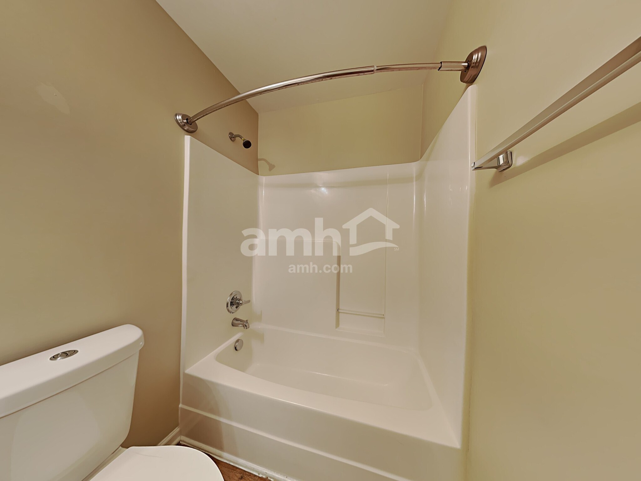 Building Photo - 2645 Wynbrook Dr