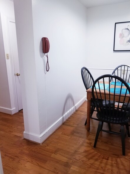 Building Photo - 342 Fairmont Ave, Apt #8