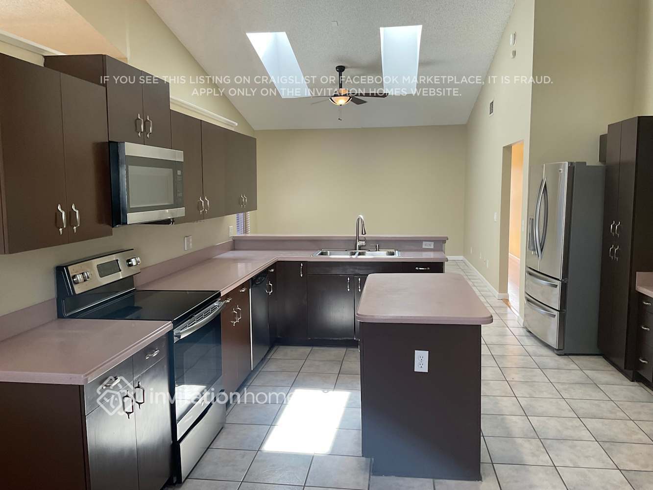 Building Photo - 2845 Forest Run Dr