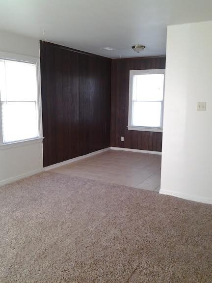 Building Photo - Dollhouse Cutie! 3 Bedrooms, 1 Bathroom, 1...