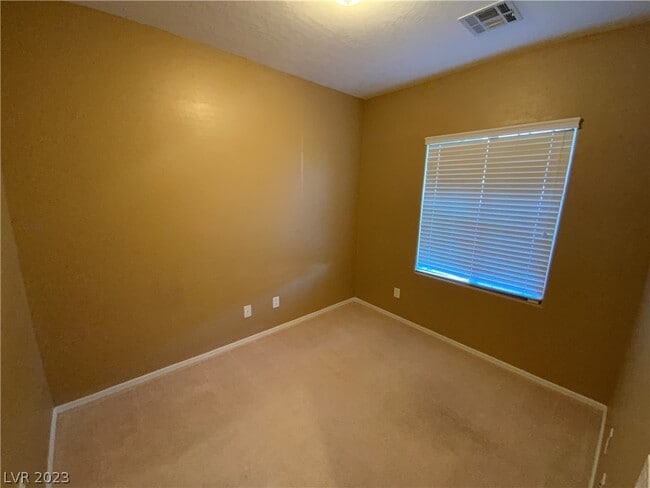 Building Photo - 6845 Sigri St