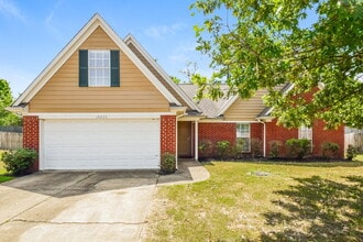 Building Photo - 13273 Sandbourne S