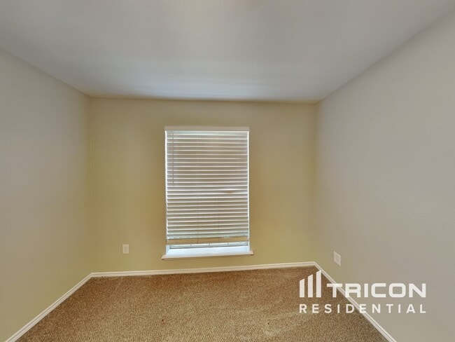 Building Photo - 1114 Alicia Ln