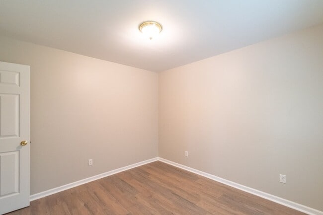 Building Photo - Lovely home in Monroe!