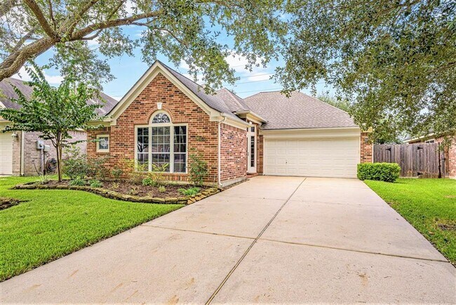Building Photo - 21506 Willow Glade Dr