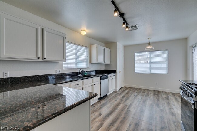 Building Photo - 3738 St Phillip Ct