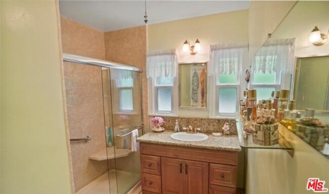 Building Photo - 6453 Montgomery Ave