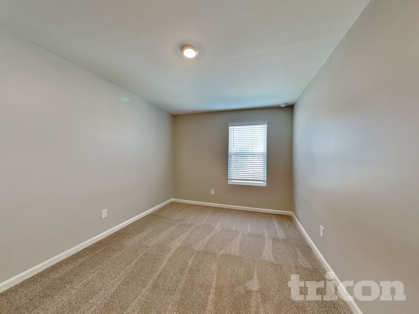 Building Photo - 109 Hyde Pk