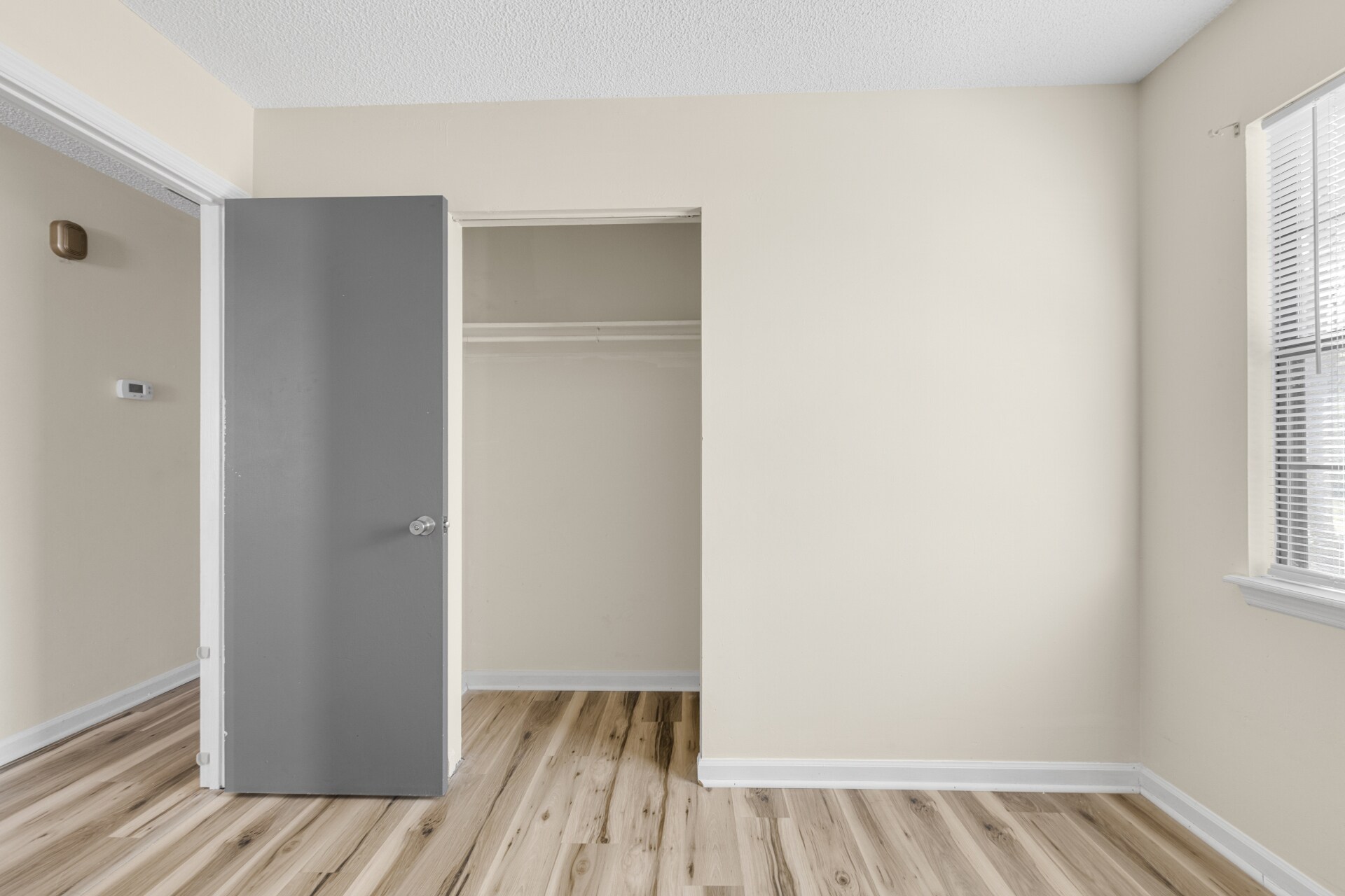 Room 2 - 377 W Wilbur St