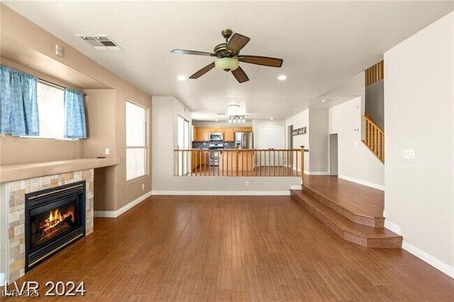 Building Photo - 3916 Varallo St