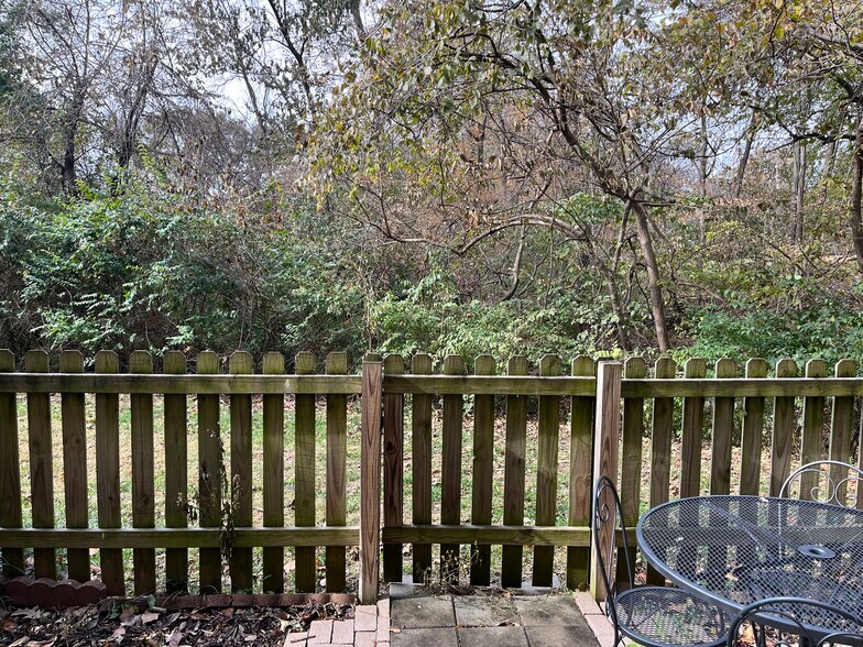 Building Photo - 6432 Pflumm Rd