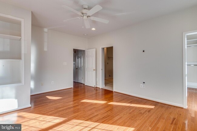 Building Photo - 20366 Cloverfield Terrace