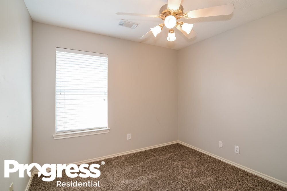 Building Photo - 16419 Great Ridge Ct