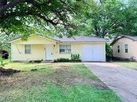 Building Photo - 712 Juno Ln