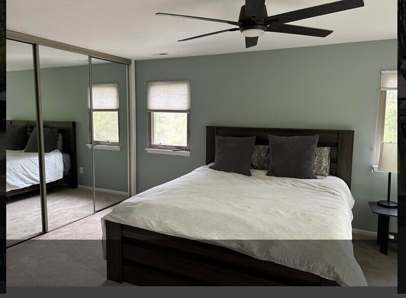 Building Photo - 2236 Sunvista Dr