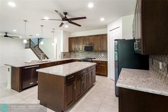Building Photo - 8127 Rainforest Jasper Ln