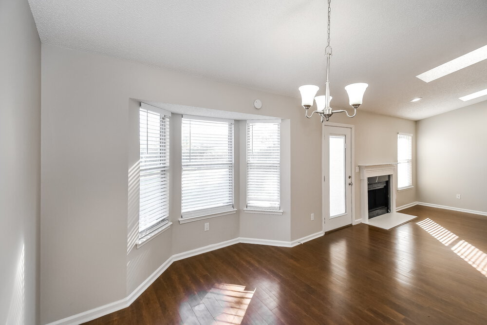 Building Photo - 8442 Sugartree Dr
