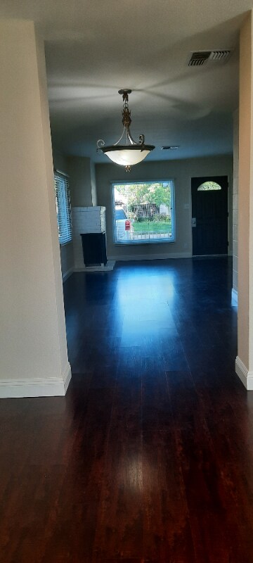 Building Photo - 4924 Cabrillo Way