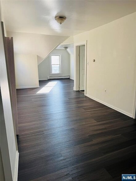 Building Photo - 100 Butler St