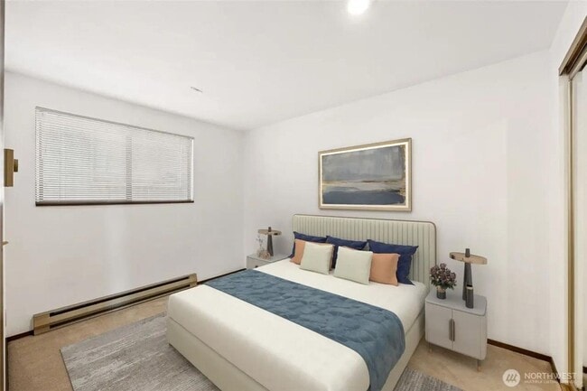 Building Photo - 2 Bed 1 Bath Des Moines Condo w/ Puget Sound Views!