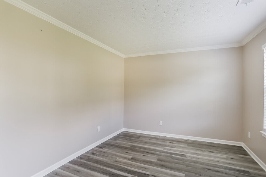 Building Photo - 625 Blueangel Dr