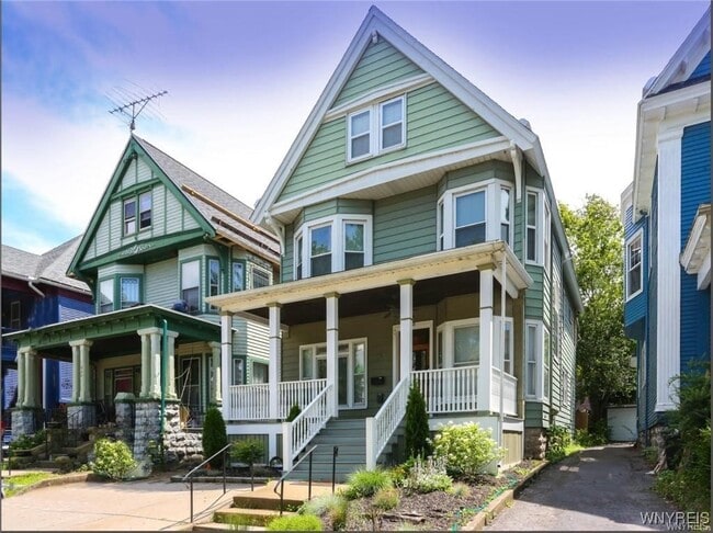 Primary Photo - 333 Lafayette Ave