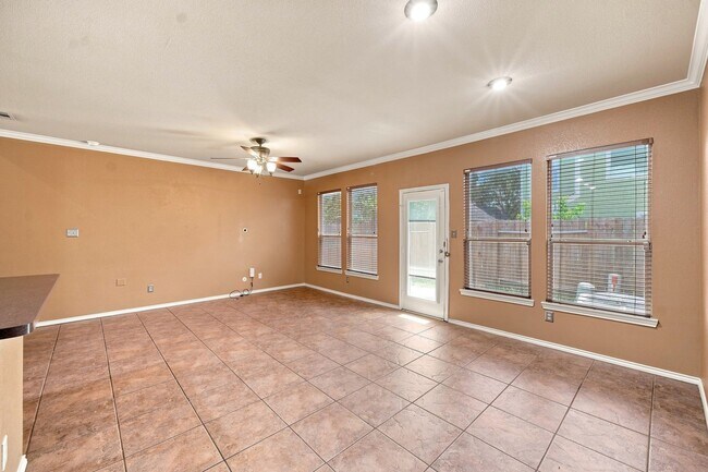 Building Photo - 16551 Pentonshire Ln