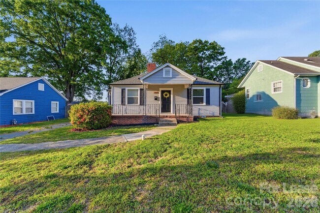 Building Photo - 2405 Greenland Ave