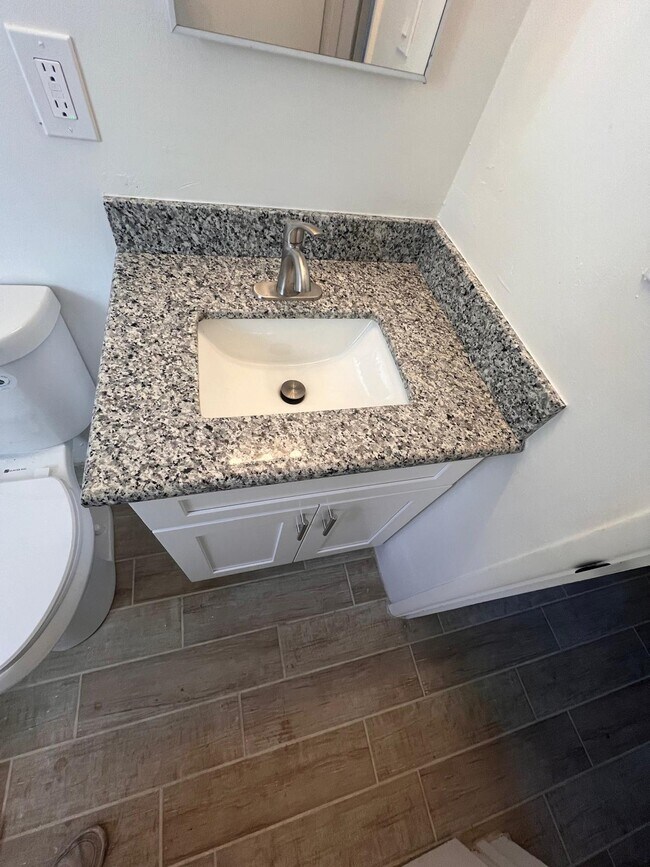 Building Photo - 6334 E Calle Luna